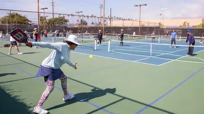 Play Pickleball Los Angeles At The Los Angeles Athletic Club