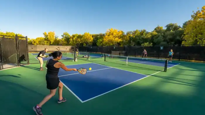 how to play pickleball with 2 players