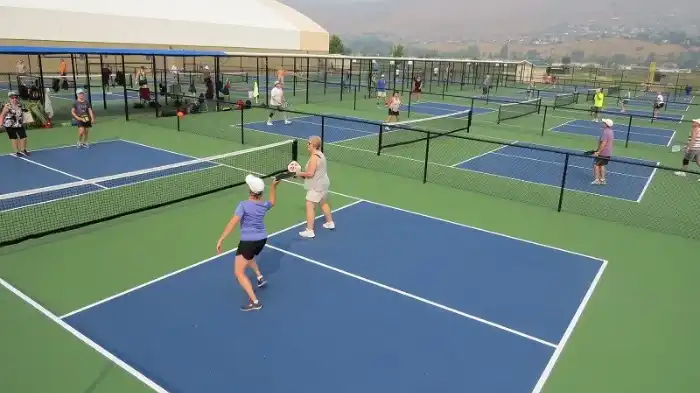 Calories burned when playing pickleball 
