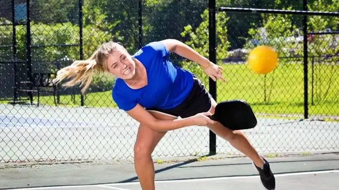 How to Return a Spin Serve in Pickleball?