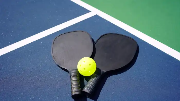 How Do You Know if a Pickleball Paddle Has Dead Spots?