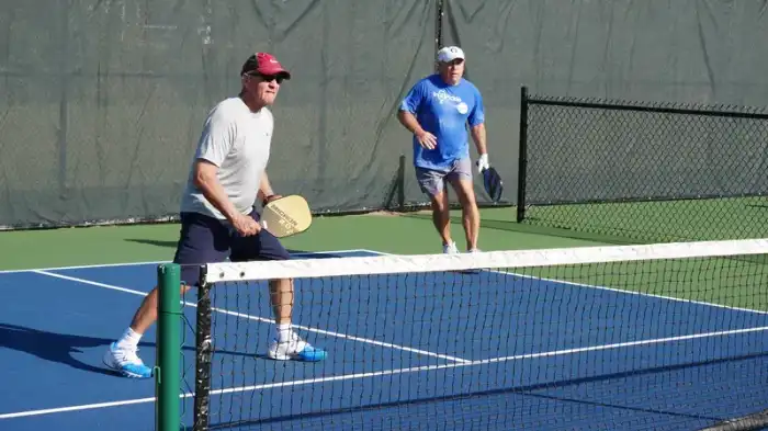 How to play pickleball for beginners